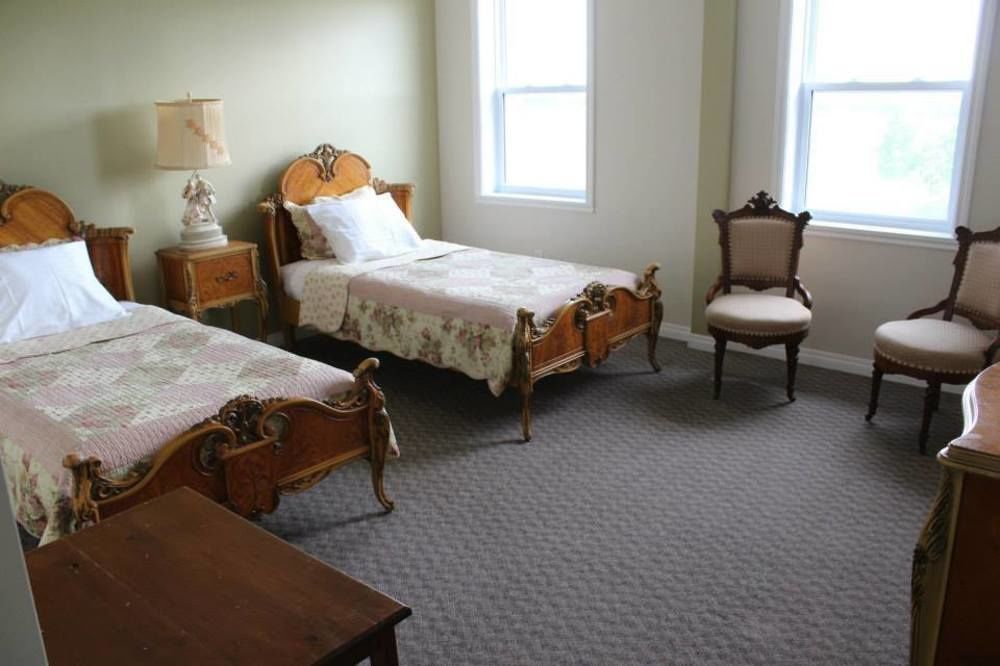 Honeycomb Bed & Breakfast Onanole Exterior foto